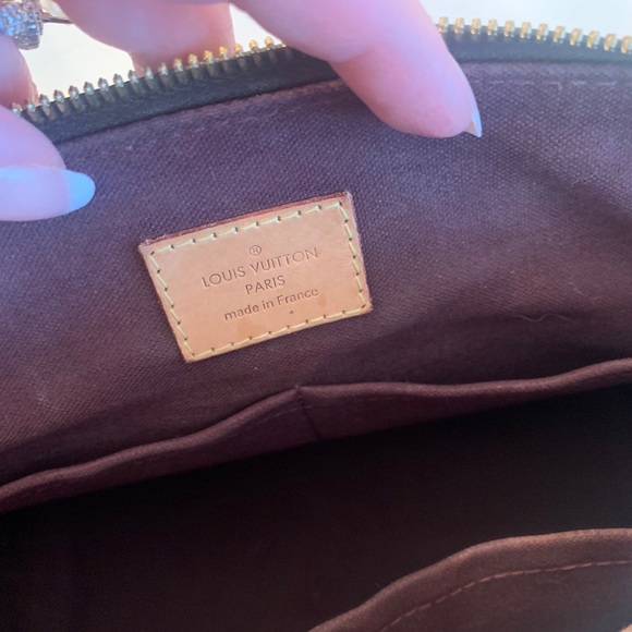 Louis Vuitton Turenne MM - Picture 9 of 11